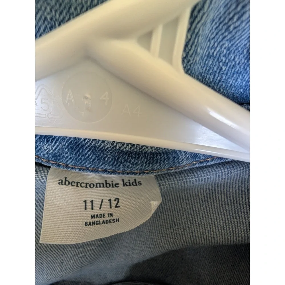 Abercrombie Kids Denim Jumper 11/12 Short Sleeve Lightwash One Piece